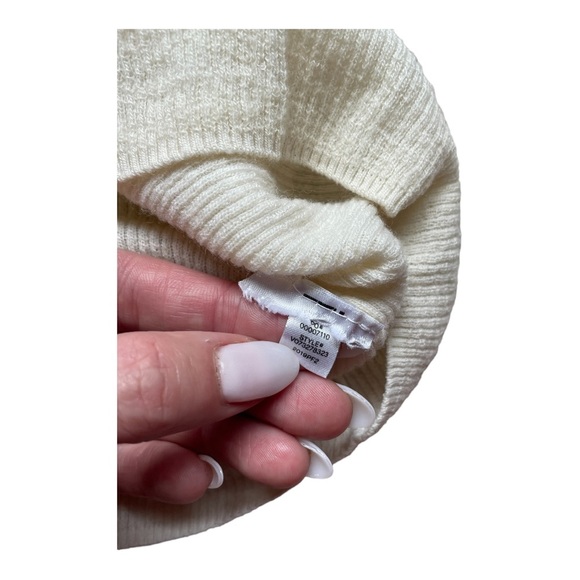 VGUC Vince Cream Sheer Ribbed Sweater size Small - Picture 6 of 6